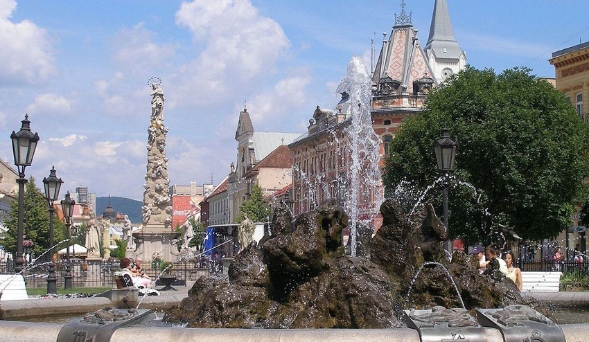 Spievajúca žena hľadá byt v blízkosti spievajúcej fontány v Košiciach: Zladia sa spolu do noty?