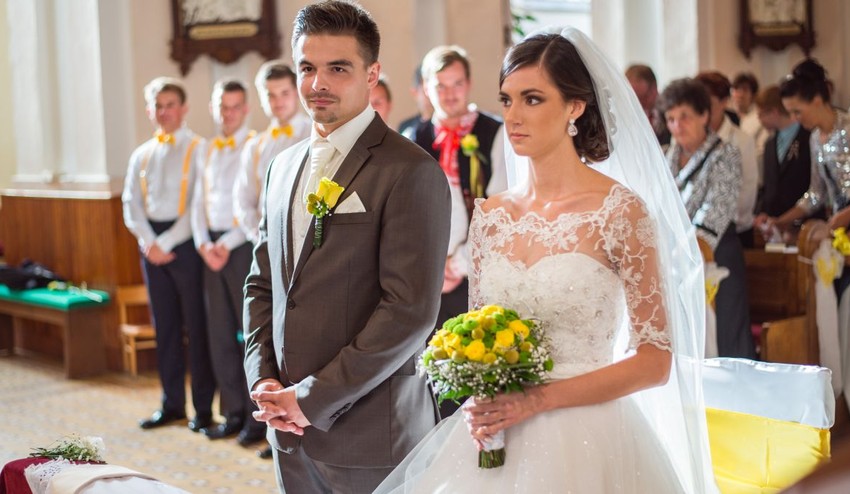 Najväčší sukničkár z Veľkého Petrovca je v chomúte: Oženil sa „Ronaldo“!