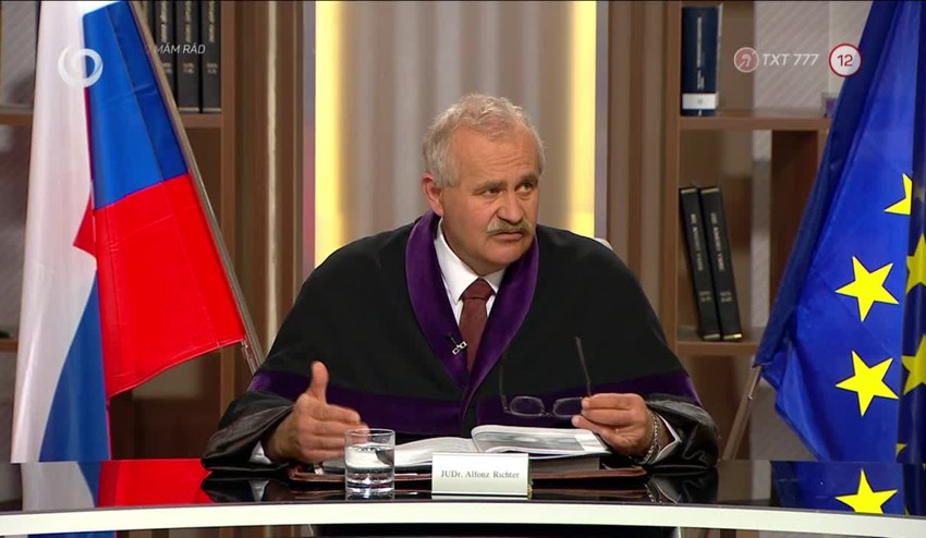 Chvíľu najlepší priatelia, chvíľu úhlavní nepriatelia: Roztne susedské zápolenie súd?