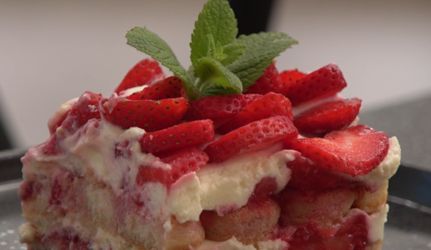 Dezert: Ružová kocka