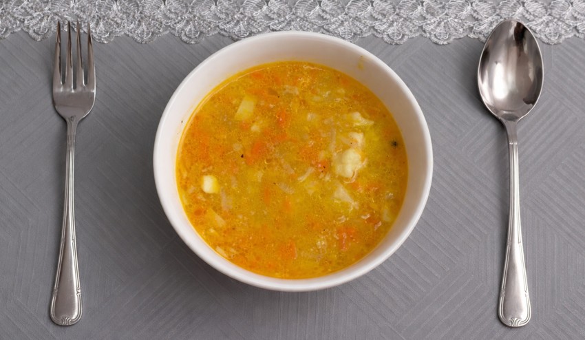 Zeleninová polievka s krupicovými haluškami