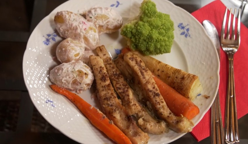 Hlavné jedlo: Voda čo ma drží nad vodou