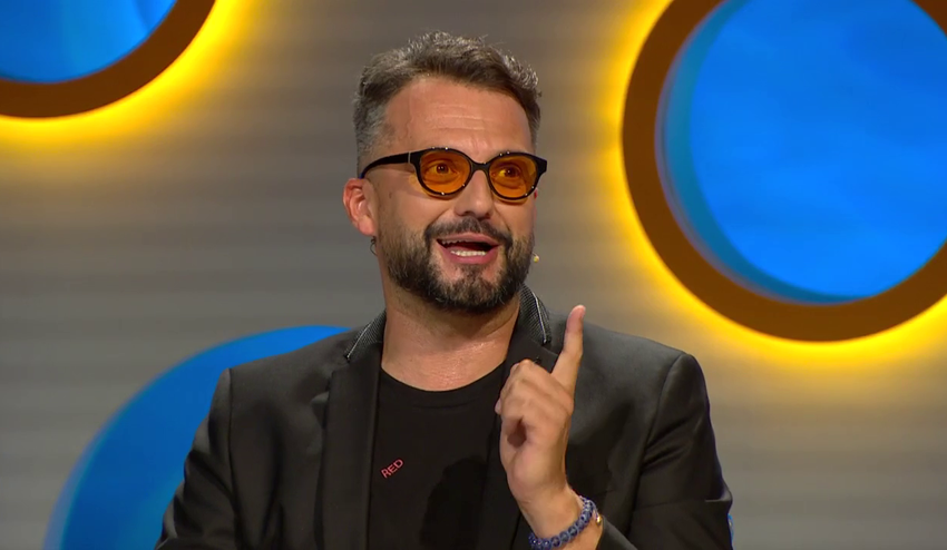 Čeky je naozaj majstrom improvizácie: Z jeho rýmovanej pesničky pôjdete do kolien!