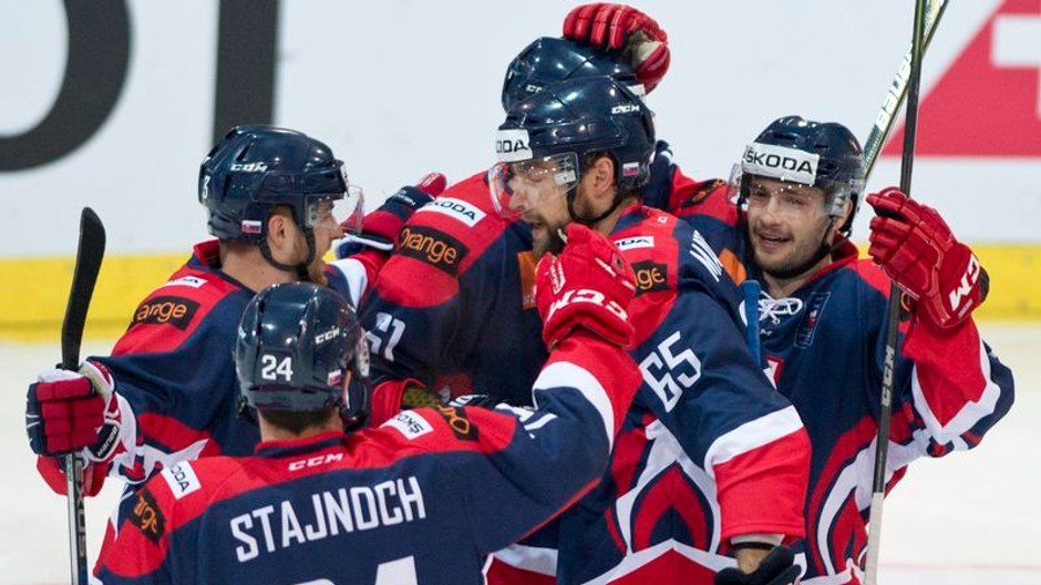 radost slovenskych hokejistov po gole, Stajnoch