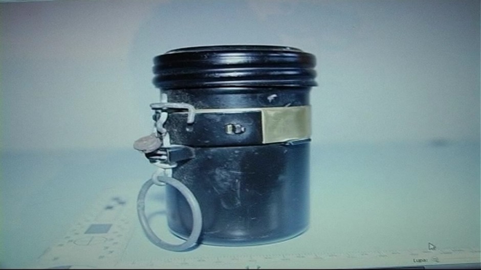 rucny granat ktory nasiel v odpadkoch muz z presova