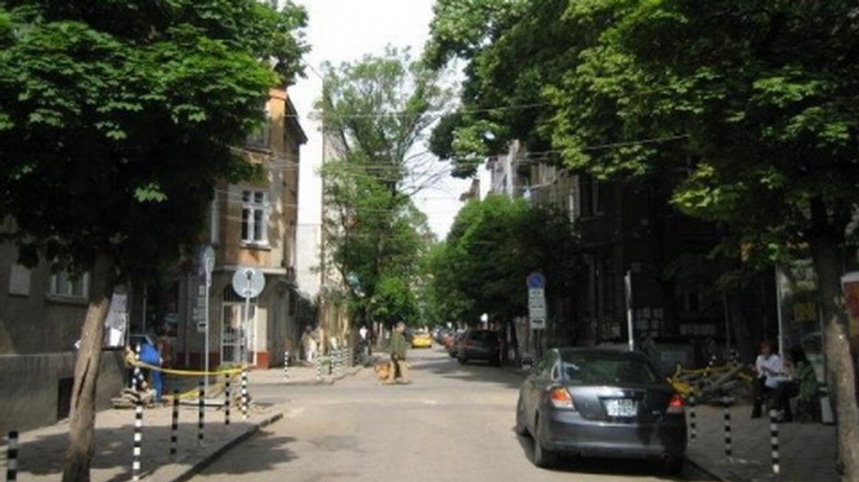 S mladým mužom sa odtrhol balkón