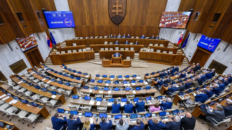 Parlament NR SR il