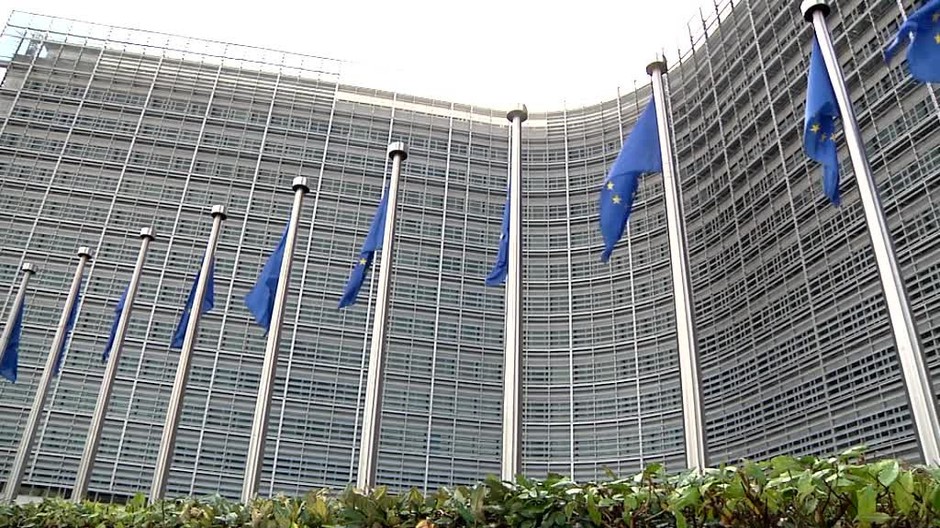 Európska komisia chce zdaniť digitálne firmy1899