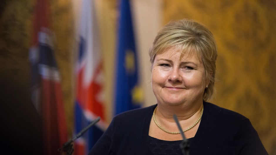 Solberg, Nórsko, premiérka, usmiata