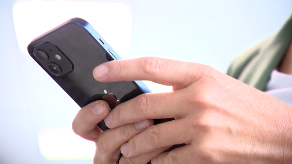 mobil telefon socialne siete internet facebook komentare dezinformacie