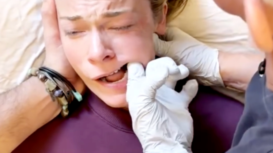 LeAnn Rimes počas zákroku