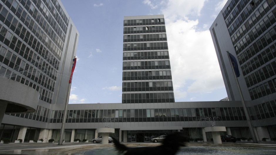 Ministerstvo práce, sociálnych vecí a rodiny.JPG