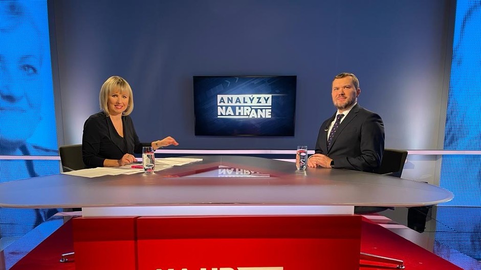 8fc87d21-5399-48fc-8f33-b6d959d48428