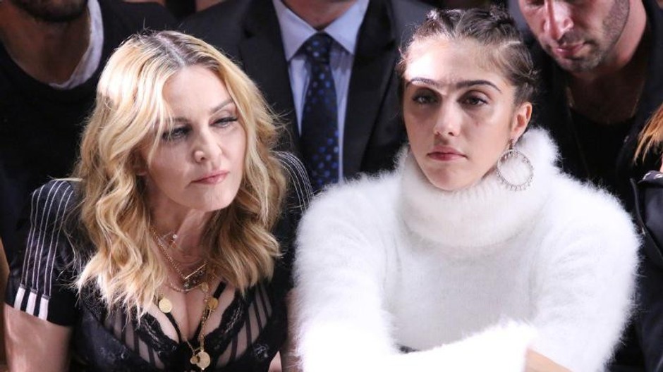 madonna a lourdes