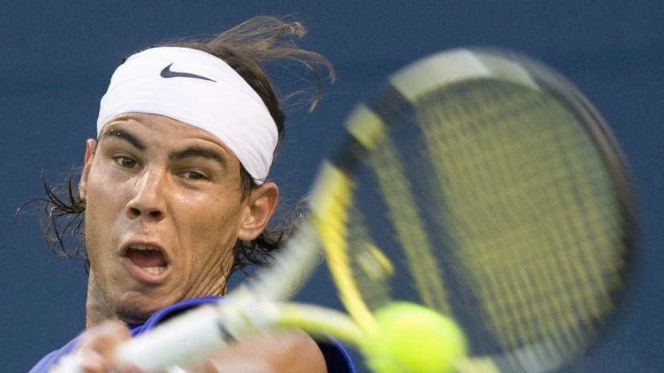 Nadal útočí