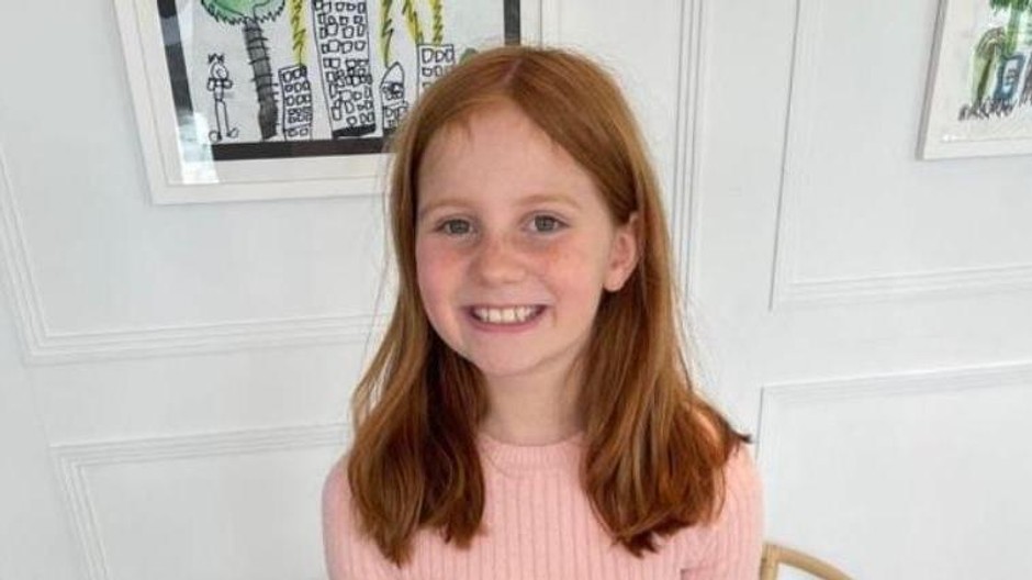 Pixie Curtis 
