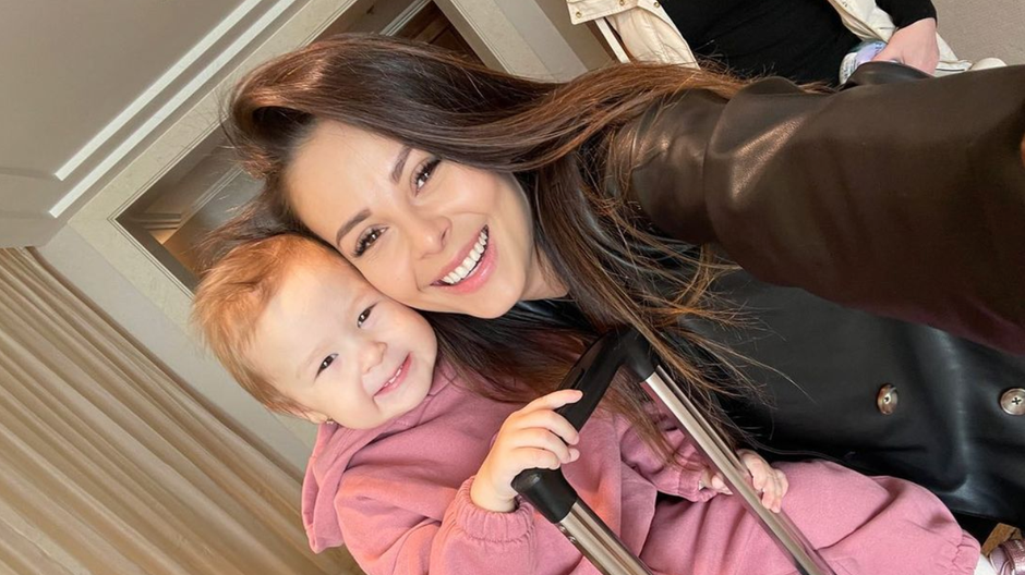 Monika Bagarova s dcerkou