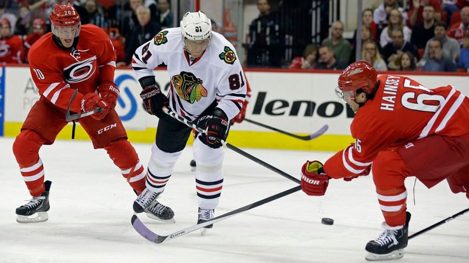 Hossa vs Carolina