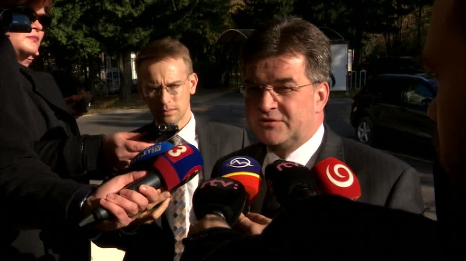 Minister zahraničných vecí Miroslav Lajčák sa vyjadril k Donaldovi Trumpovi1261