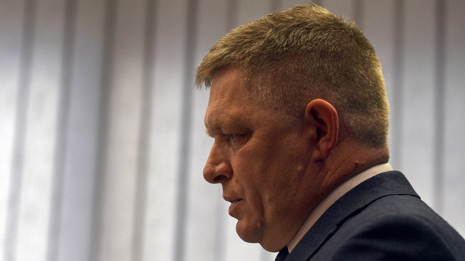 Robert Fico z profilu 