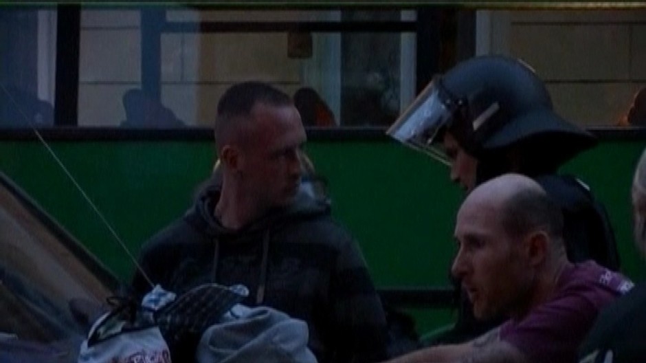 Fanúšikovia vyvádzajú