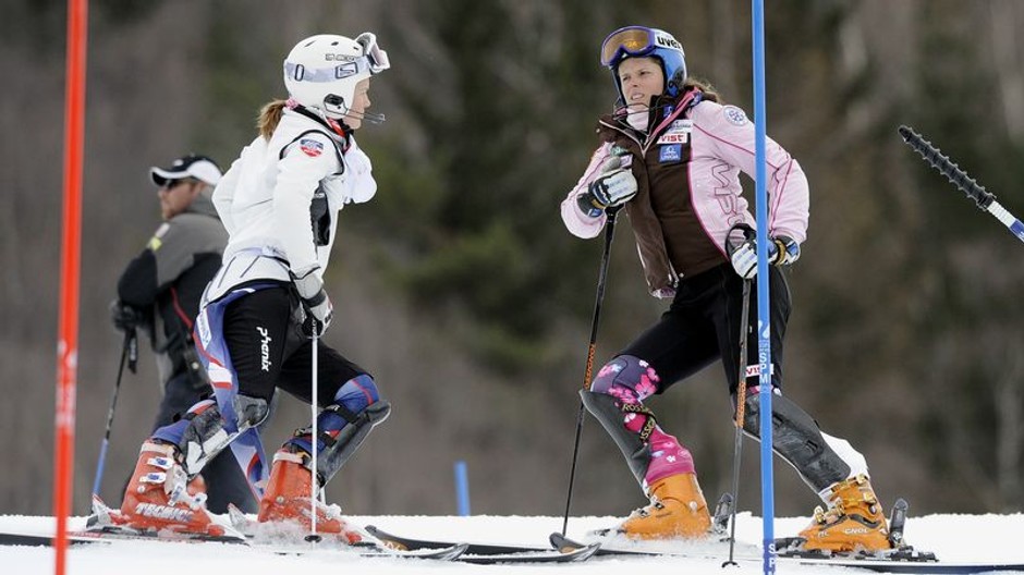 Zuzulová so súperkou na svahu