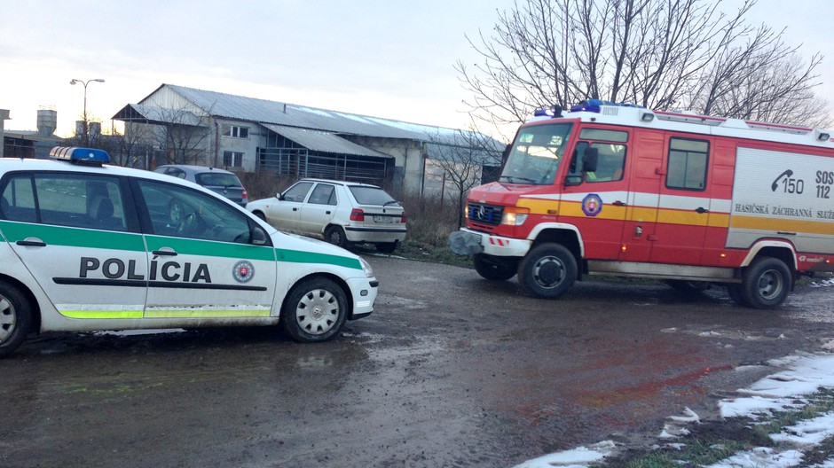 Šala polciajti hasiči hľadanie muža