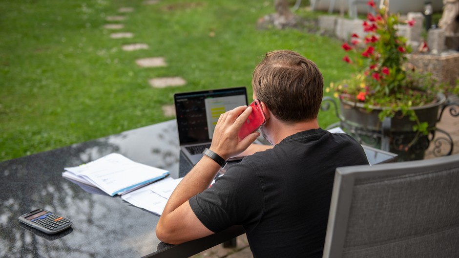 urn_binary_dpa_com_20090101_240901_935_233007_FILED069811