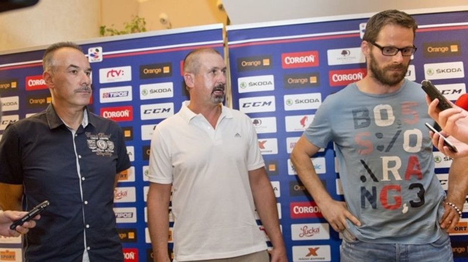 Handzuš Cíger Nemeček