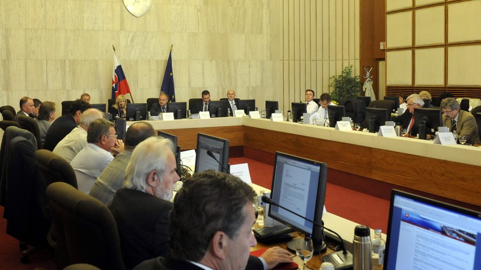 tripartita rokovanie