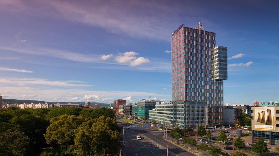 HB Reavis pr správa