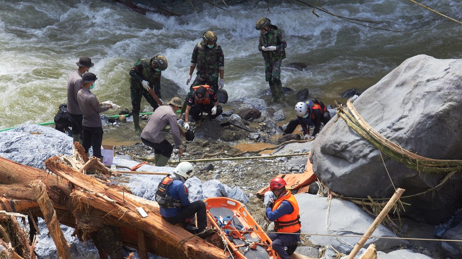 Indonesia_Extreme_Weather_Asia_Flooding880247