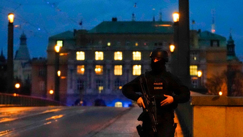 ČR Praha polícia streľba obete zranení (11)