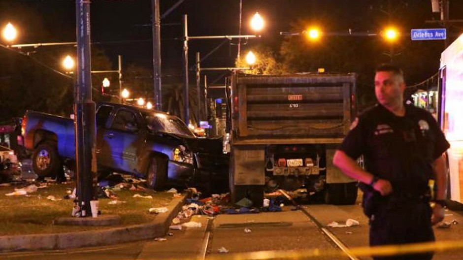 Opitý muž vrazil do ľudí na karnevale, hlásia najmenej 28 zranených.jpg