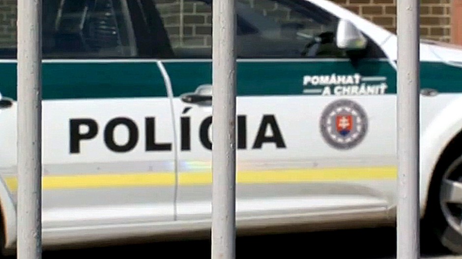 polícia za mrežami