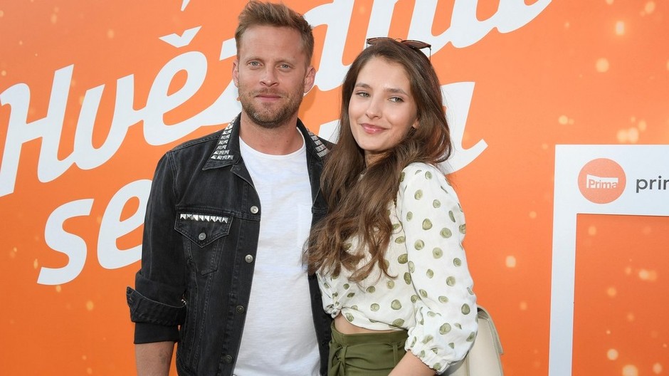 Sara Sandeva, Jakub Prachař