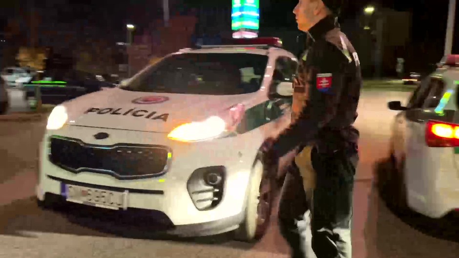 [multi] Drogy v aute 15487