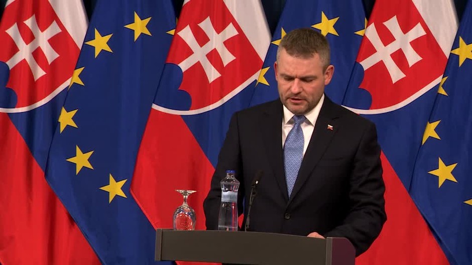 [multi] Premiér Pellegrini kritizoval únik informácií: Nie je možné, aby bol utajený spis verejnou témou 301