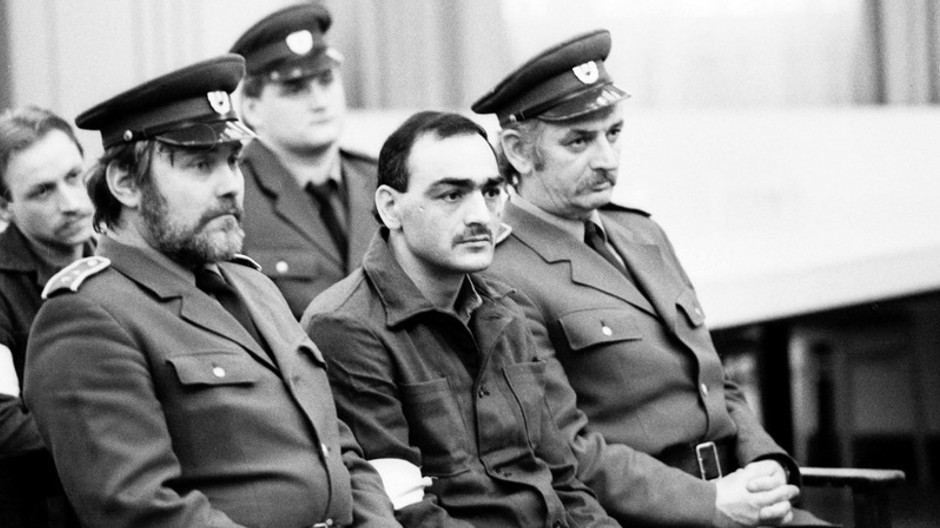 obvinený Tibor Polgári počas súdneho procesu masakry v leopoldovskej väznici