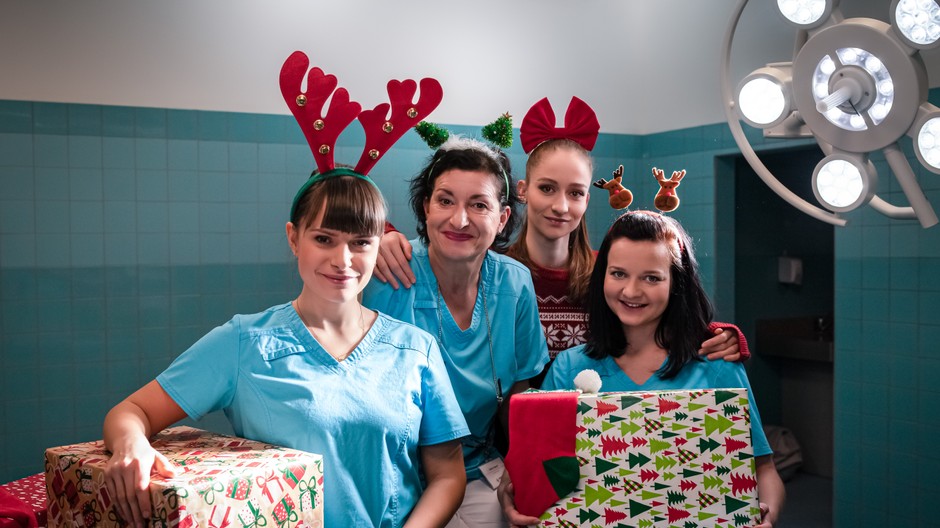 Nemocnica - Kristína Kanátová, Judita Hansman, Eva Mores a Denisa Dopiráková