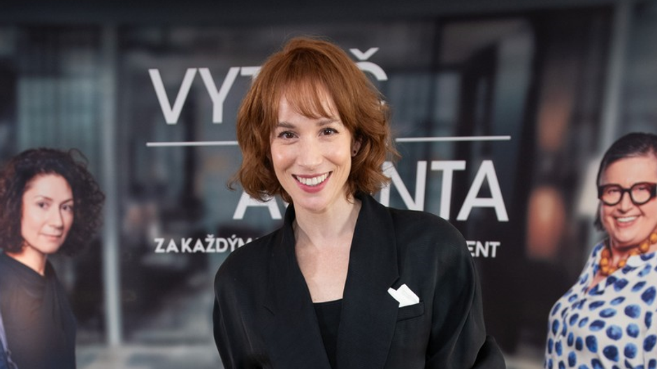 tana pauhofova