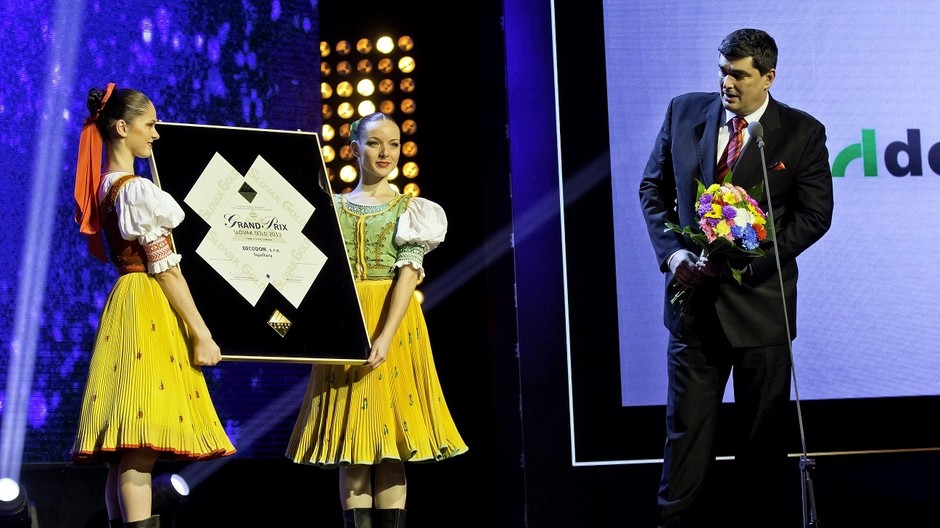 1 Titulna fotografia