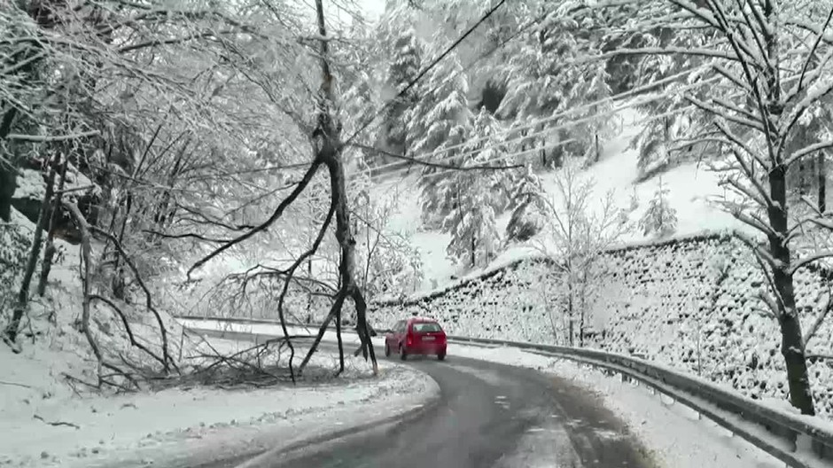 [multi] Sneh na strede 14250