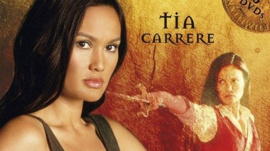 Tia Carrere 