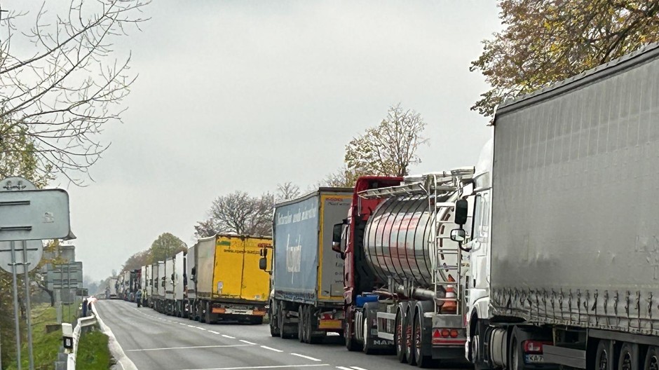 kolóny kamióny (3)