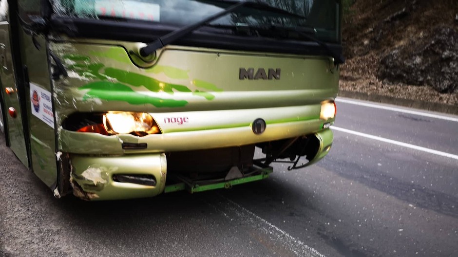 nehoda autobus