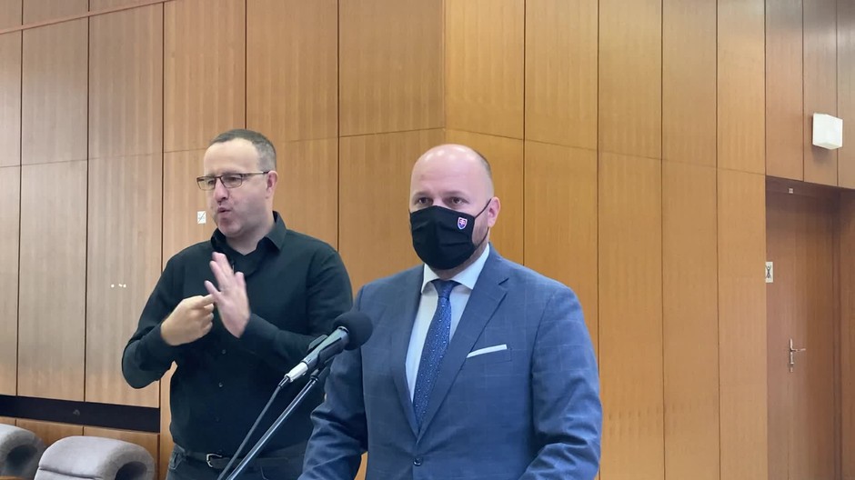 [multi] Jaroslav Naď pred rokovaním vlády 34