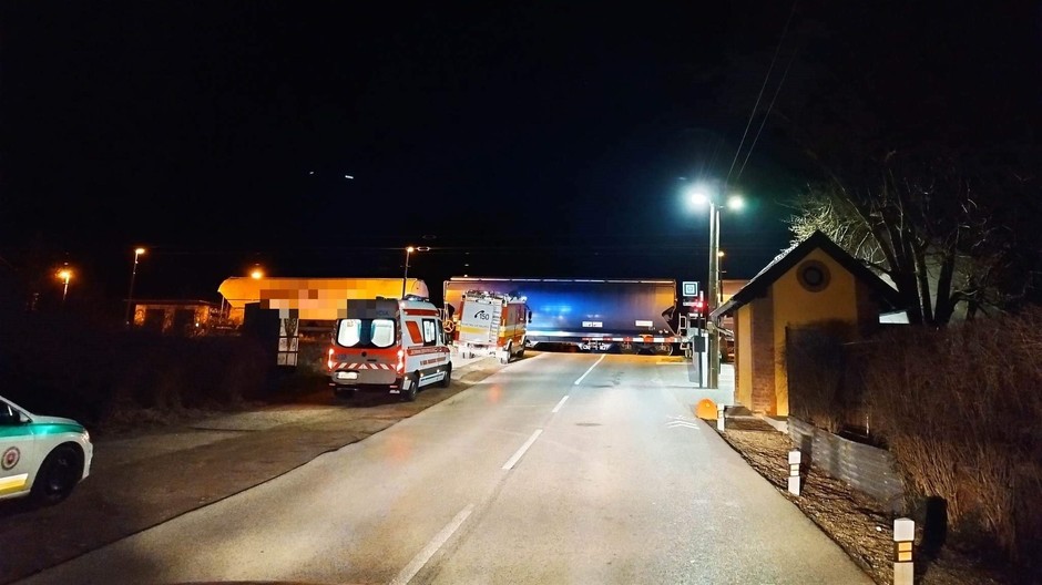 Nehoda na koľajisku (cropped)