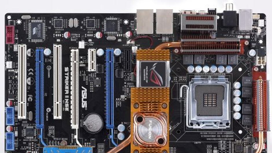 Asus Striker2
