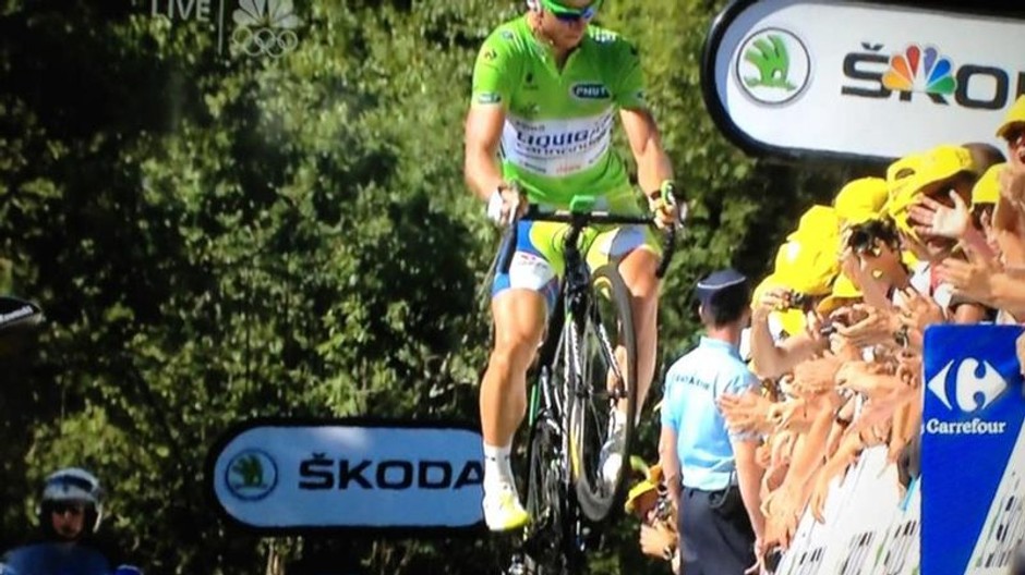 Sagan v cieli 7. etapy TdF na zadnom kolese